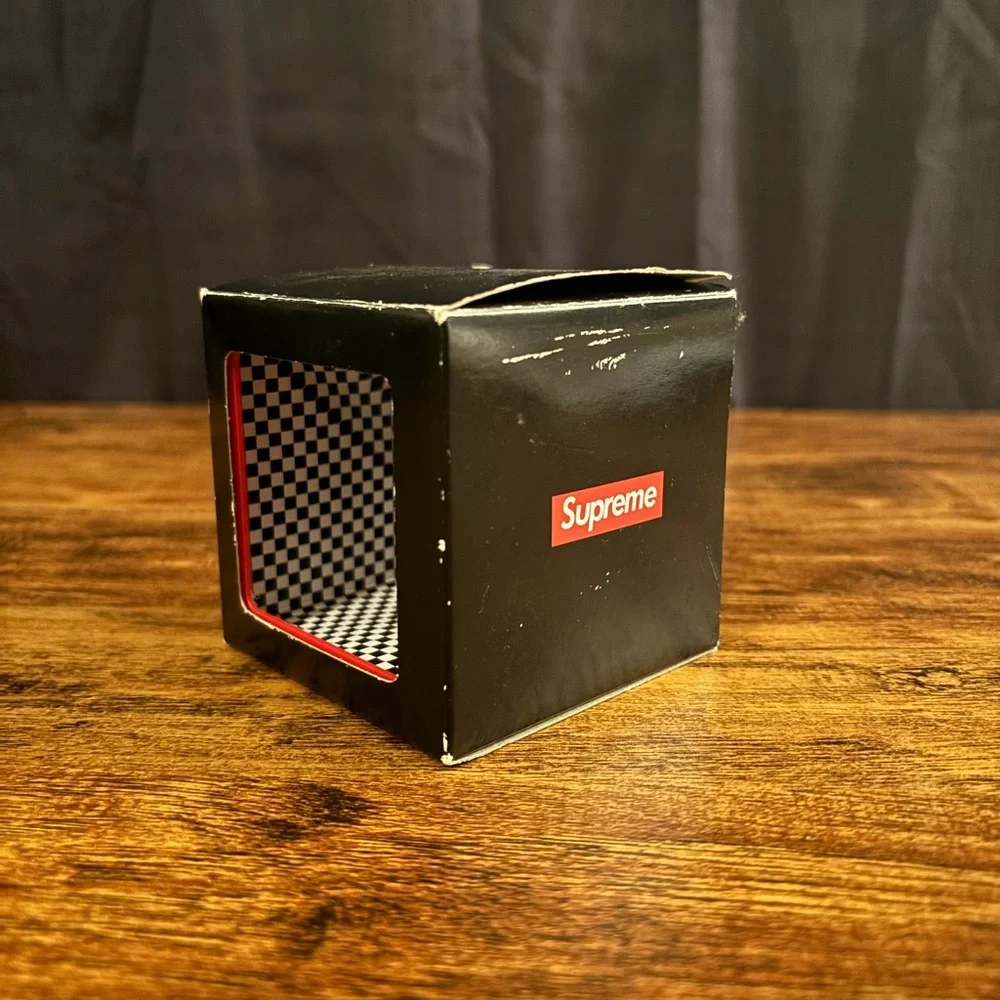 Supreme Illusion Coin Bank - Picture 5 of 9